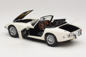 Toyota 2000 GT Cabriolet Vit James Bond Collection AUTOart 1:18 78731 Metall — bild 5 av 8