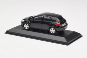 Toyota Auris E150 Svart Minichamps 1:43 TOYOTA004 Metall — bild 3 av 4