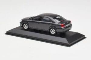 Toyota Avensis T250 Mörkgrå Minichamps 1:43 TOYOTA003 Metall — bild 3 av 4