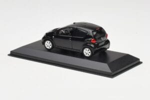 Toyota Aygo AB10 Svart Minichamps 1:43 400166401 Metall — bild 3 av 4