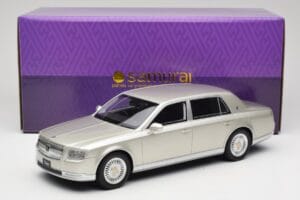Toyota Century Silver Metallic Kyosho 1:18 KSR18036S Metall — bild 6 av 6