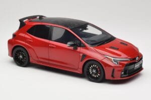 Toyota GR Corolla Circuit Edition E210 Supersonic Red Otto 1:18 OT1072 Resin — bild 4 av 6