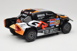 Toyota GR DKR Hilux Evo #211 H. Lategan / B. Cummings Rally Dakar 2025 IXO 1:18 18RMC237 Metall — bild 2 av 6
