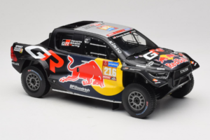 Toyota GR DKR Hilux Evo #216 S. Quintero / D. Zenz Rally Dakar 2024 IXO 1:18 18RMC238B Metall — bild 4 av 6