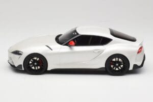 Toyota GR Supra A90 Fuji Speedway Edition White Pearl Metallic GT Spirit 1:18 GT341 Resin — bild 3 av 6