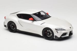 Toyota GR Supra A90 Fuji Speedway Edition White Pearl Metallic GT Spirit 1:18 GT341 Resin — bild 4 av 6