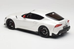 Toyota GR Supra A90 Fuji Speedway Edition White Pearl Metallic GT Spirit 1:18 GT341 Resin — bild 5 av 6