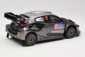Toyota GR Yaris Rally1 #17 Toyota Gazoo Racing WRT S. Ogier / V. Landais Rally Finland 2024 IXO 1:18 18RMC216 Metall — bild 2 av 6
