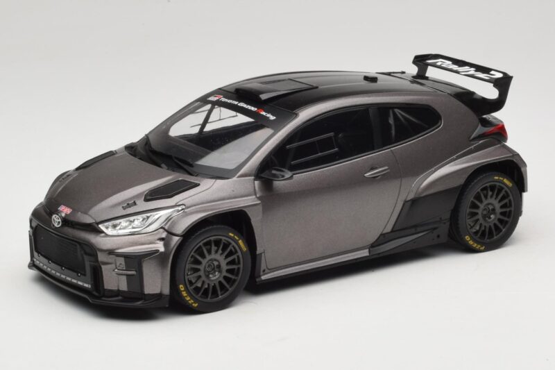 Toyota GR Yaris Rally2 Grå IXO 1:18 18CMC210 Metall