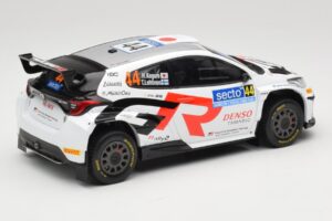 Toyota GR Yaris Rally2 #44 H. Kogure Rally Finland 2024 IXO 1:18 18RMC212B Metall — bild 2 av 6