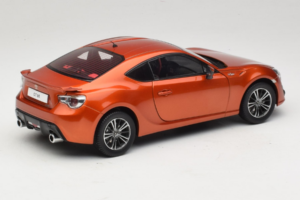 Toyota GT86 Röd Century Dragon 1:18 CD01 Metall — bild 3 av 8