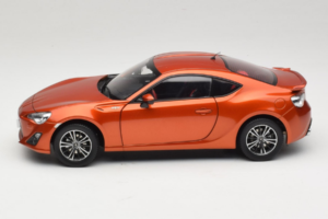 Toyota GT86 Röd Century Dragon 1:18 CD01 Metall — bild 4 av 8