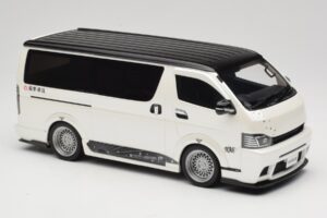 Toyota Hiace Super GL Pearl White Otto 1:18 OT1136 Resin — bild 4 av 6