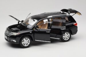 Toyota Highlander XU40 Svart Paudi Model 1:18 2043612-B1 Metall — bild 2 av 8