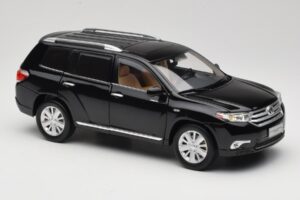 Toyota Highlander XU40 Svart Paudi Model 1:18 2043612-B1 Metall — bild 6 av 8