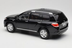 Toyota Highlander XU40 Svart Paudi Model 1:18 2043612-B1 Metall — bild 7 av 8