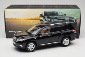 Toyota Highlander XU40 Svart Paudi Model 1:18 2043612-B1 Metall — bild 8 av 8
