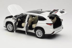 Toyota Highlander XU70 Vit OEM 1:18 26071-2011 Metall — bild 5 av 8