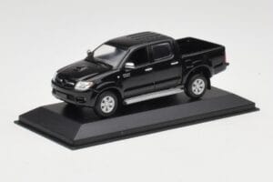 Toyota Hilux Svart Minichamps 1:43 400166662 Metall — bild 2 av 4