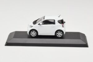 Toyota iQ Vit Minichamps 1:43 TOYOTA009 Metall