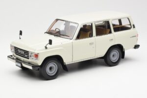Toyota Land Cruiser J60 Vit Kyosho 1:18 08956W Metall