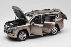 Toyota Land Cruiser LC300 ZX Guld LCD 1:18 LCD18013-ZX-GO Metall — bild 2 av 8