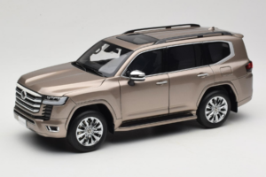 Toyota Land Cruiser LC300 ZX Guld LCD 1:18 LCD18013-ZX-GO Metall