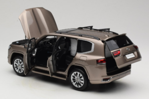 Toyota Land Cruiser LC300 ZX Guld LCD 1:18 LCD18013-ZX-GO Metall — bild 5 av 8