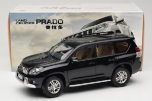 Toyota Land Cruiser Prado J150 Svart Paudi Model 1:18 623132-BK Metall — bild 8 av 8