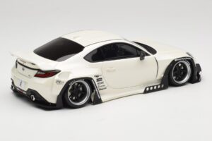 Toyota Pandem GR86 ZN8 Crystal White GT Spirit 1:18 GT498 Resin — bild 2 av 6