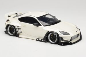 Toyota Pandem GR86 ZN8 Crystal White GT Spirit 1:18 GT498 Resin — bild 4 av 6