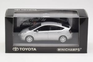 Toyota Prius Silver Minichamps 1:43 TOYOTA005 Metall — bild 4 av 4