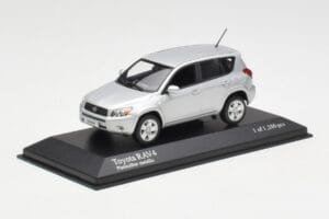 Toyota RAV4 XA30 Silver Minichamps 1:43 400166570 Metall — bild 2 av 4