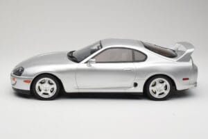 Toyota Supra A80 Silver Kyosho 1:12 KSR12006S Resin — bild 3 av 6