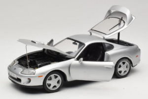 Toyota Supra A80 Silver Kyosho 1:18 8847 Metall — bild 2 av 8
