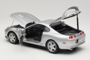 Toyota Supra A80 Silver Kyosho 1:18 8847 Metall — bild 5 av 8