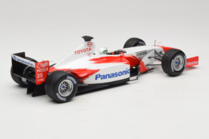 Toyota TF102 #25 A. McNish Panasonic Toyota Racing Showcar 2002 Minichamps 1:18 103020075 Metall — bild 2 av 6