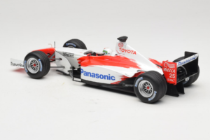 Toyota TF102 #25 A. McNish Panasonic Toyota Racing Showcar 2002 Minichamps 1:18 103020075 Metall — bild 5 av 6