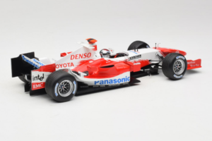 Toyota TF105 #16 J. Trulli Panasonic Toyota Racing 2005 Minichamps 1:18 100050016 Metall — bild 2 av 7