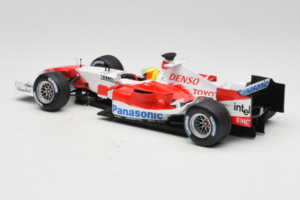 Toyota TF105 #17 R. Schumacher Panasonic Toyota Racing 2005 Minichamps 1:18 100050017 Metall — bild 5 av 7
