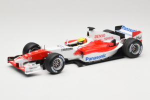 Toyota TF105 #17 R. Schumacher Panasonic Toyota Racing Showcar 2005 Minichamps 1:18 100050087 Metall