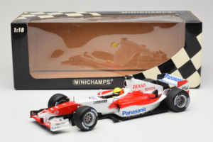 Toyota TF105 #17 R. Schumacher Panasonic Toyota Racing Showcar 2005 Minichamps 1:18 100050087 Metall — bild 7 av 7