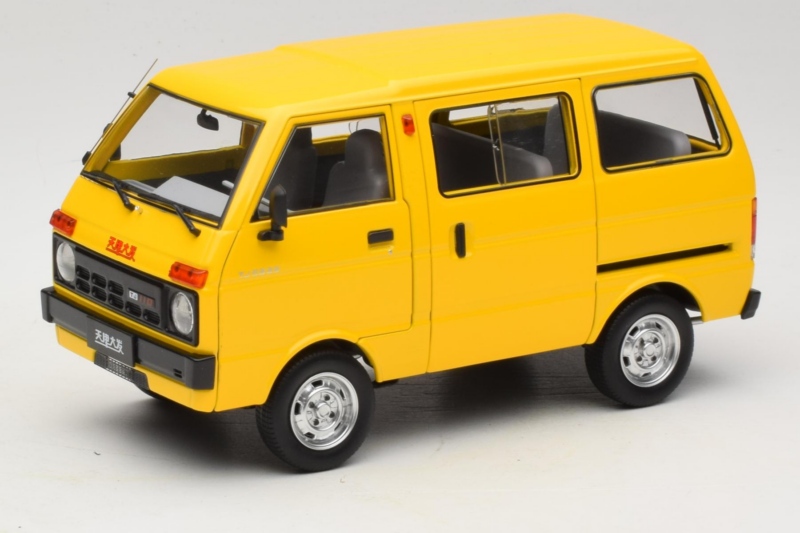 Toyota TJ110 Tianjin Huali Gul OEM 1:18 TOYOTA014 Metall