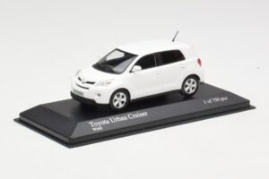 Toyota Urban Cruiser Vit Minichamps 1:43 400166960 Metall — bild 3 av 3
