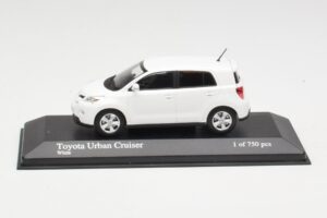 Toyota Urban Cruiser Vit Minichamps 1:43 400166960 Metall
