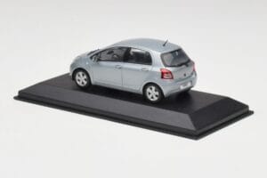 Toyota Yaris Mk2 Glacier Blå Minichamps 1:43 TOYOTA001 Metall — bild 3 av 4