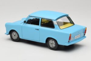 Trabant 601 Blå Sun Star 1:18 4290 Metall — bild 7 av 8