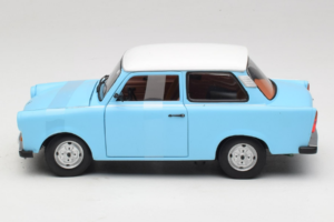 Trabant 601 Deluxe Blå Vit Sun Star 1:18 4286 Metall — bild 3 av 6