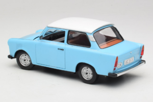 Trabant 601 Deluxe Blå Vit Sun Star 1:18 4286 Metall — bild 5 av 6