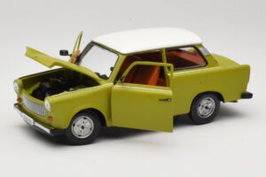 Trabant 601 Grön Sun Star 1:18 4289 Metall — bild 2 av 8